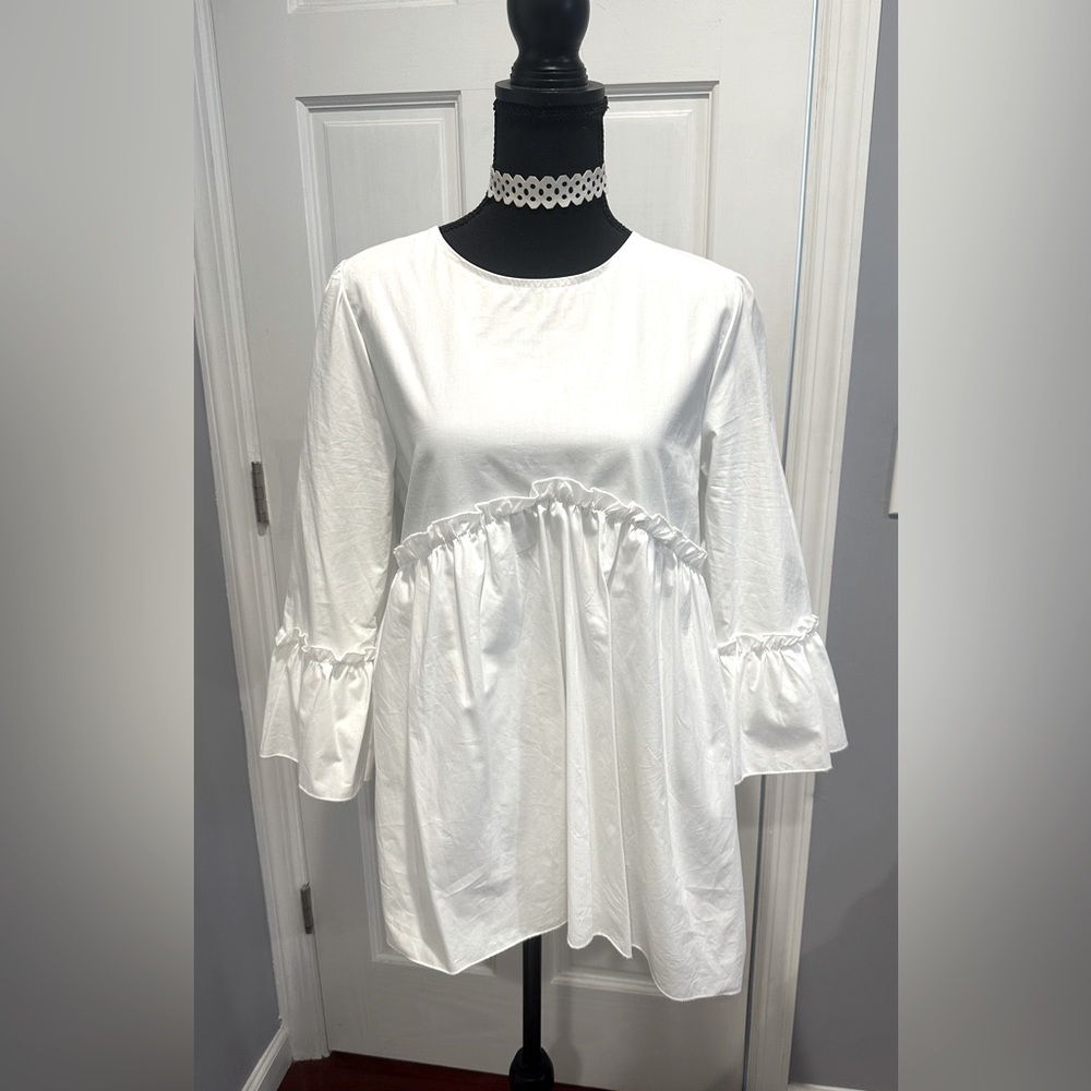 NWT Chepe Italy Babydoll Empire Waist Bell Sleeves Roundneck Blouse; white sz M